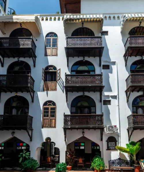 Dhow Palace Hotel