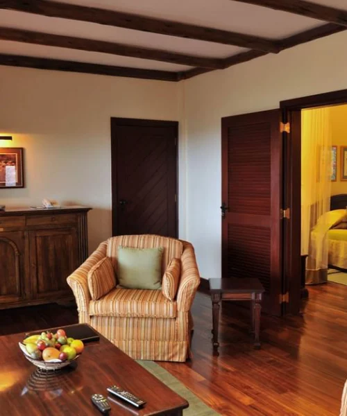 Kilaguni Serena Lodge
