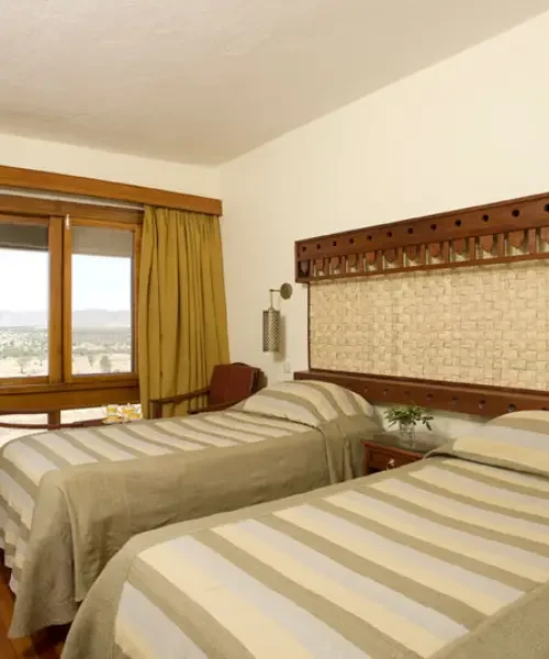 Lobo Wildlife Lodge